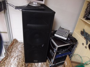 Speaker, mixer and amplifier